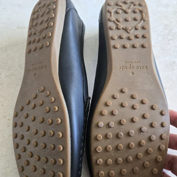 Kate Spade Black Leather Loafers with Gold-Tone Logo Accent - Picture 5 of 6